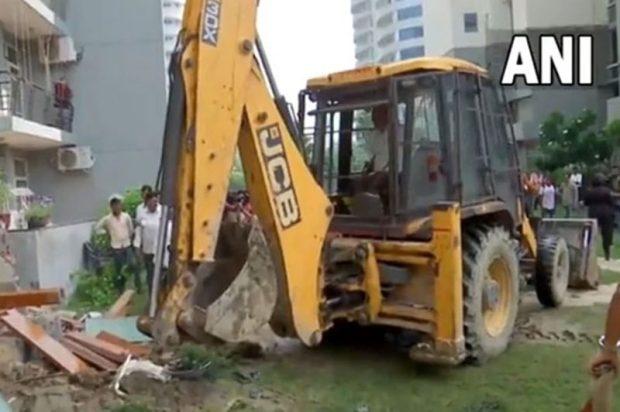 Illegal construction outside Shrikant Tyagi’s flat demolished