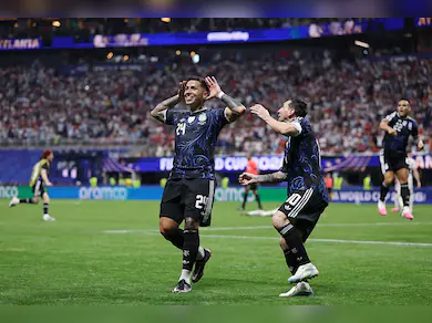 Argentina’s resounding victory: They crushed England 2-1 in the semi-finals and secured their second consecutive World Cup final spot!