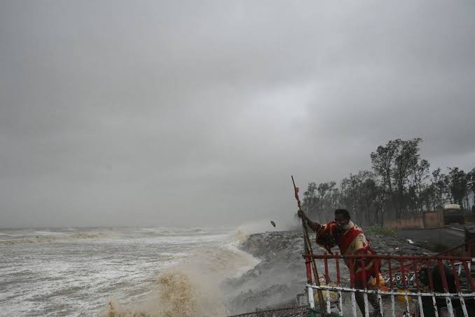 Cyclone Formation in Bay of Bengal Triggers Coastal Alert Across Odisha and Andhra Pradesh